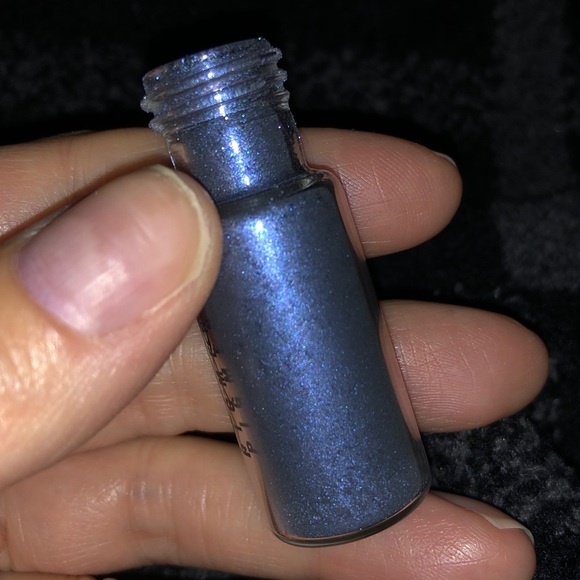 2/$16 MAC Cosmetics Pigment in Naval Blue, Mini Sz - Picture 8 of 16